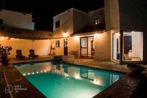 Casa Juarez: Great 4BR house w/ POOL & GAMES, perfect for Parties & Family